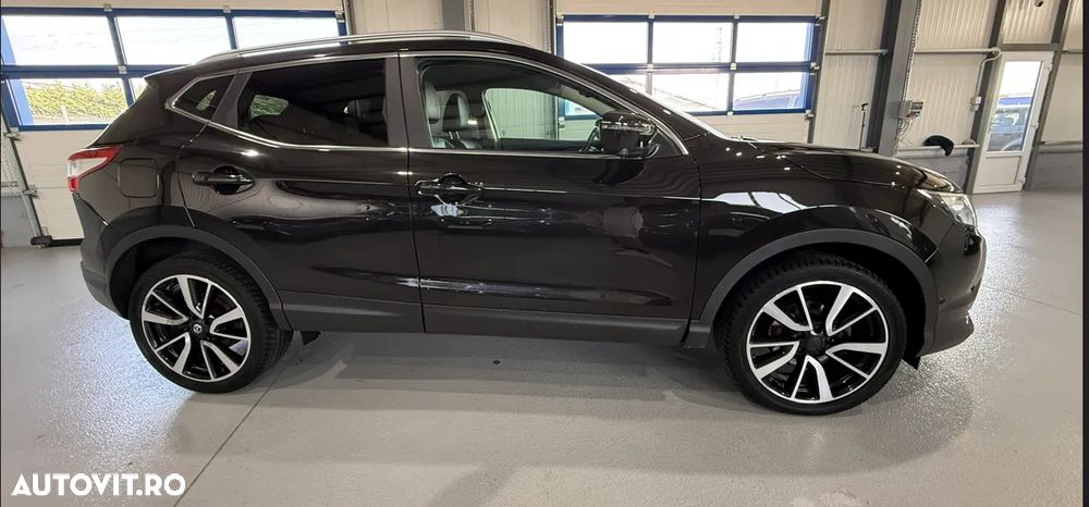 Nissan Qashqai 1.2 DIG-T Xtronic TEKNA+ - 18