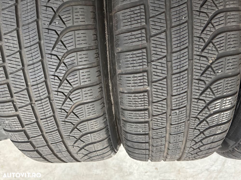 Vând jante originale BMW G70 pe 19” cu anvelope de iarnă - 16