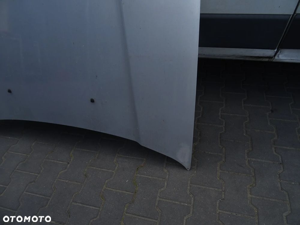 FORD MAVERICK MASKA SREBNA MALE ODPRYSKI PO KAMYSZKACH STAN BDB- POLECAM BLOTNIKI ZDERZAK LAMPY CZESCI ROZNE - 2