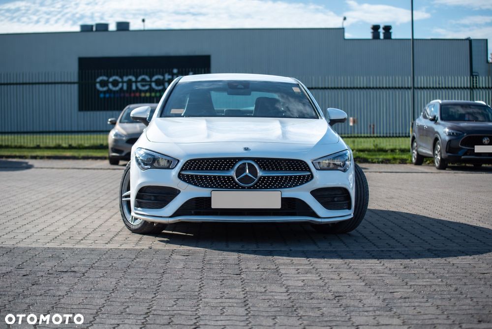 Mercedes-Benz CLA 200 4-Matic AMG Line 8G-DCT - 1