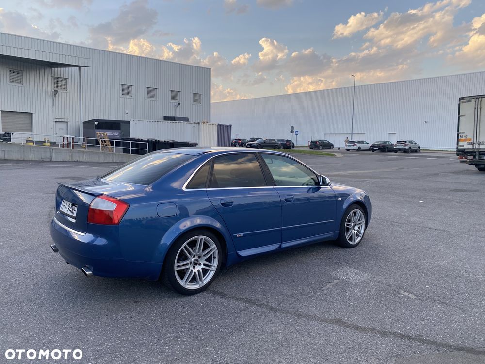 Audi A4 - 8