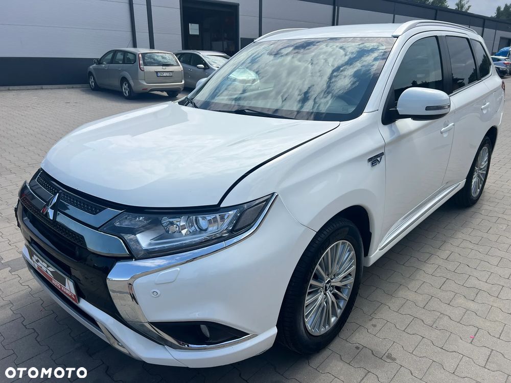 Mitsubishi Outlander 2.4 4WD - 1