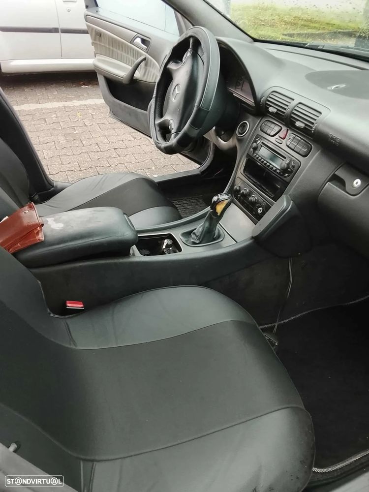 Mercedes-Benz C 220 CDi Avantgarde - 6