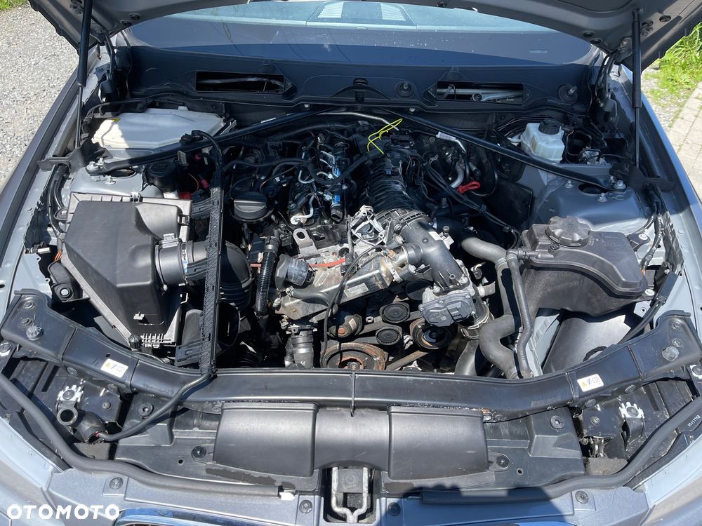 BMW Seria 3 316d - 21