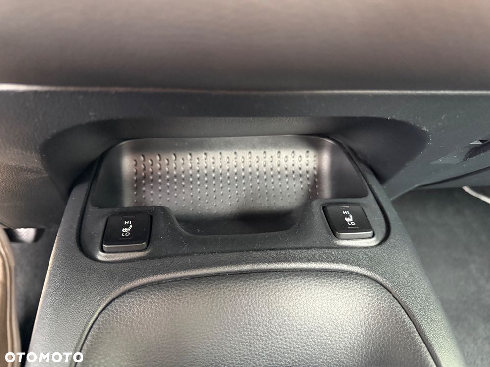 Toyota Corolla 1.8 Hybrid Comfort - 20