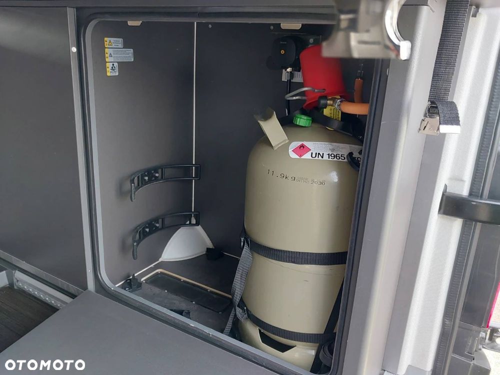 Volkswagen Grand California - 21