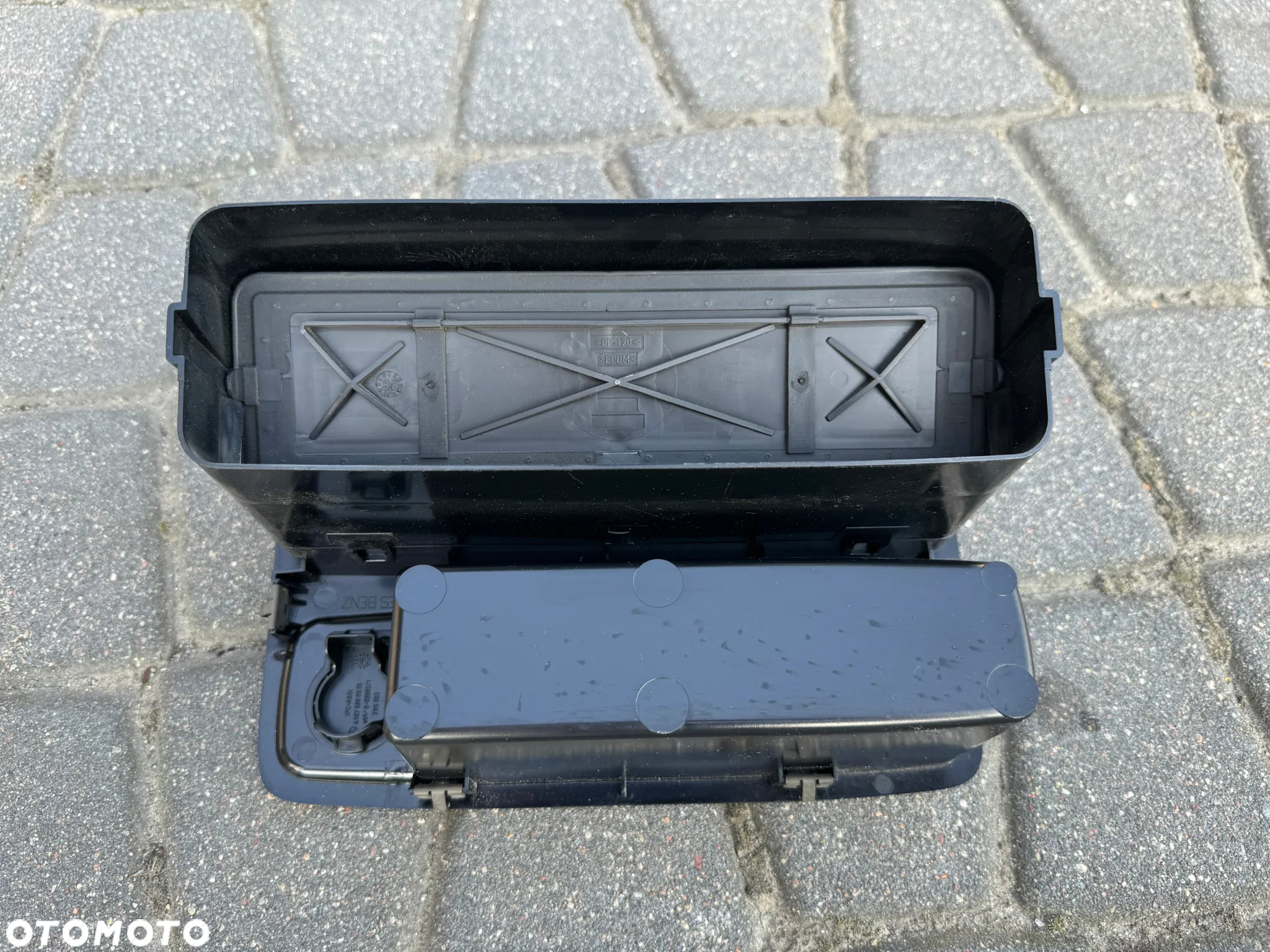 Element deski konsoli kratka nawiewu Mercedes Atego Axor - 3