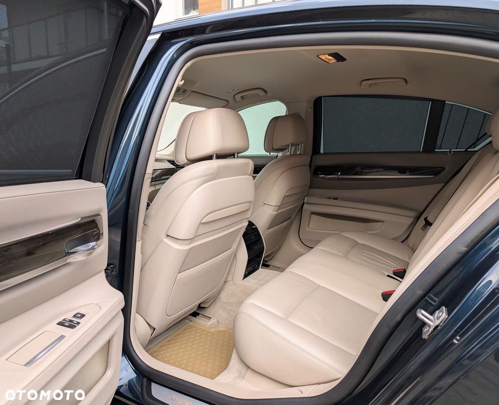 BMW Seria 7 730d - 15