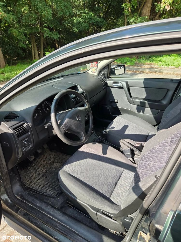 Opel Astra - 12
