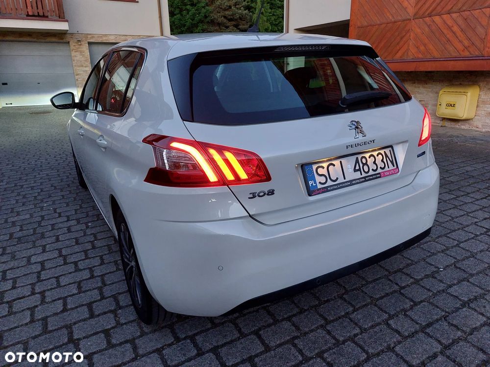 Peugeot 308 130 e-THP Stop & Start Allure - 11