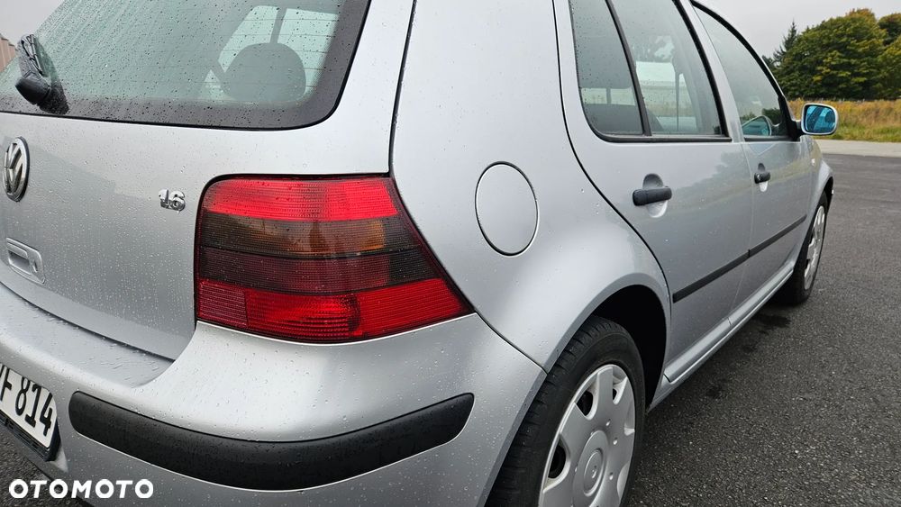 Volkswagen Golf 1.6 Edition - 16