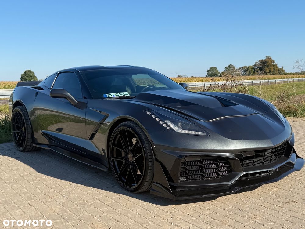 Chevrolet Corvette - 6