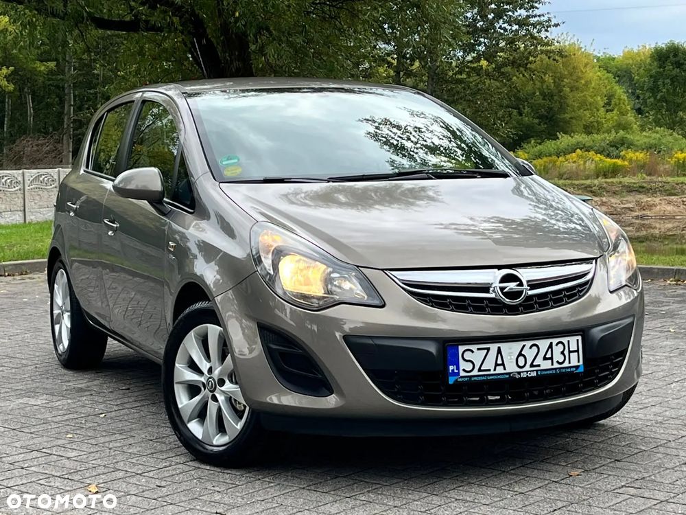 Opel Corsa 1.2 16V Edition / Active - 9
