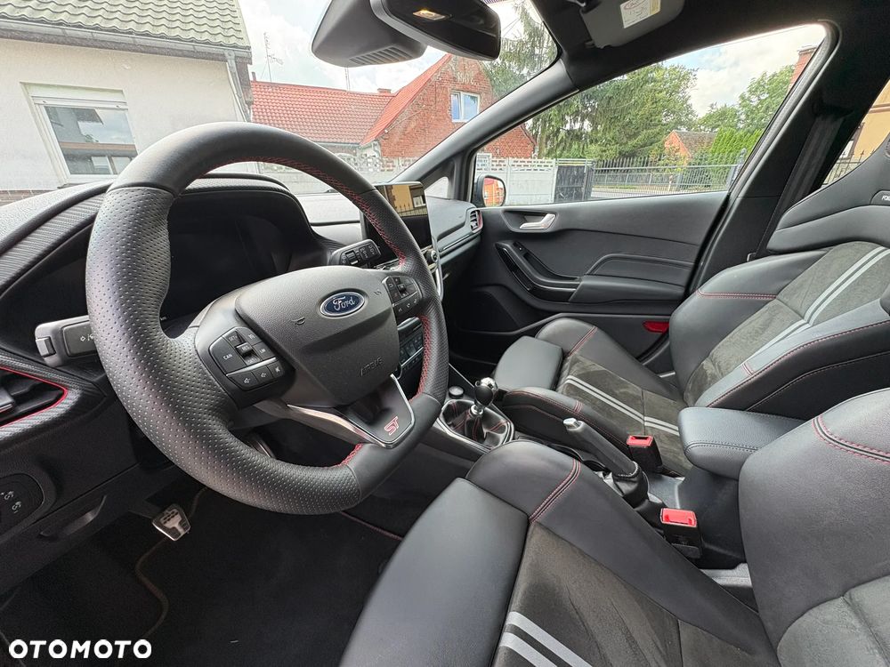 Ford Fiesta - 11