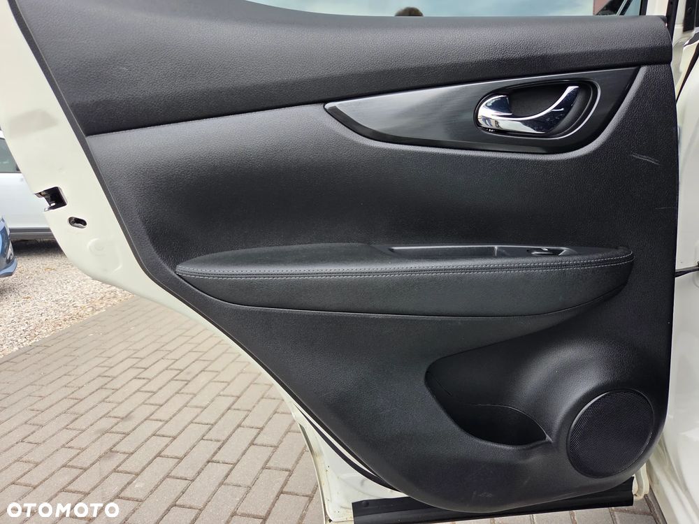 Nissan Qashqai 1.3 DIG-T DCT ACENTA - 24