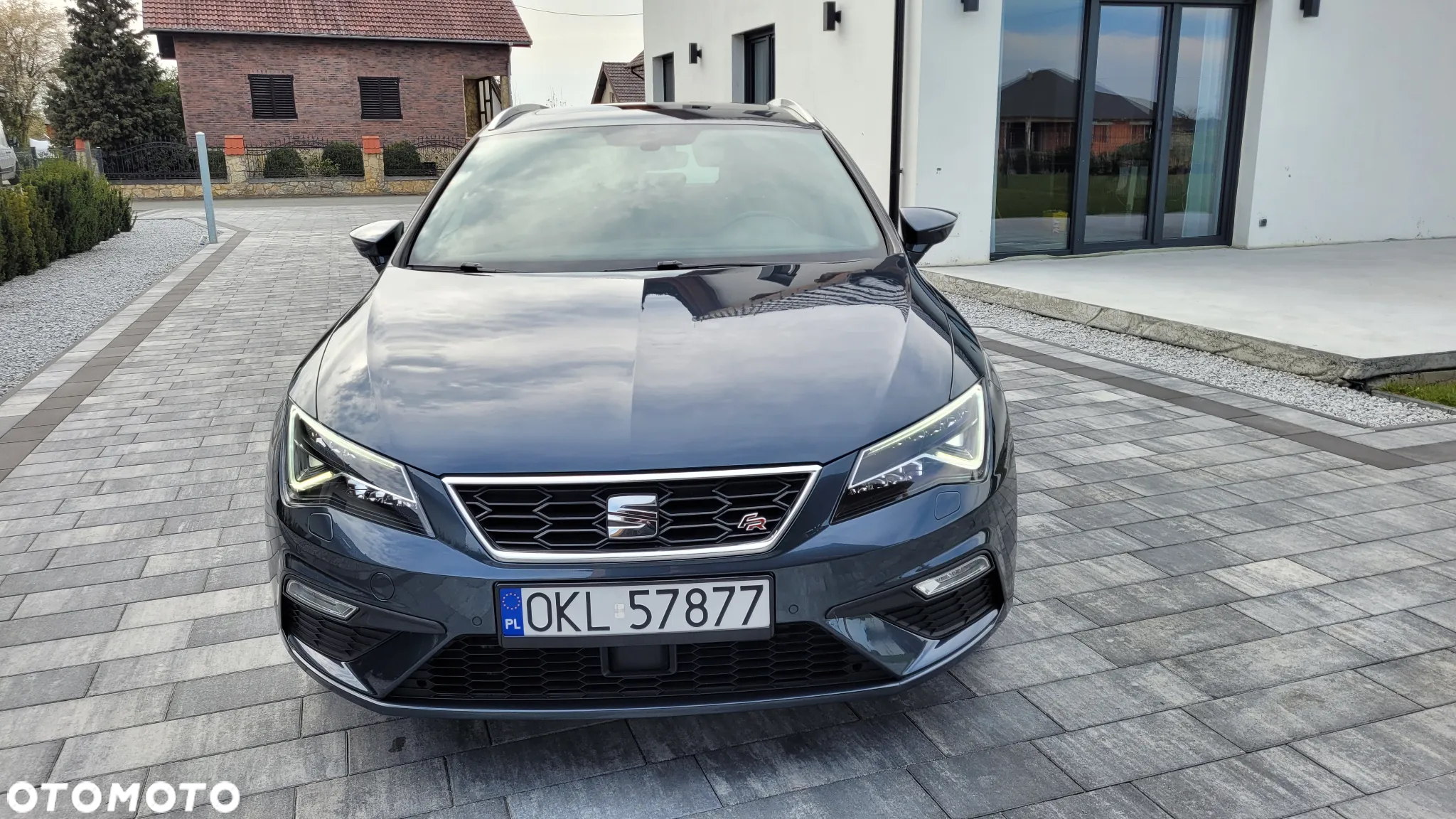 Seat Leon Sportstourer 2.0 TSI OPF DSG FR - 2