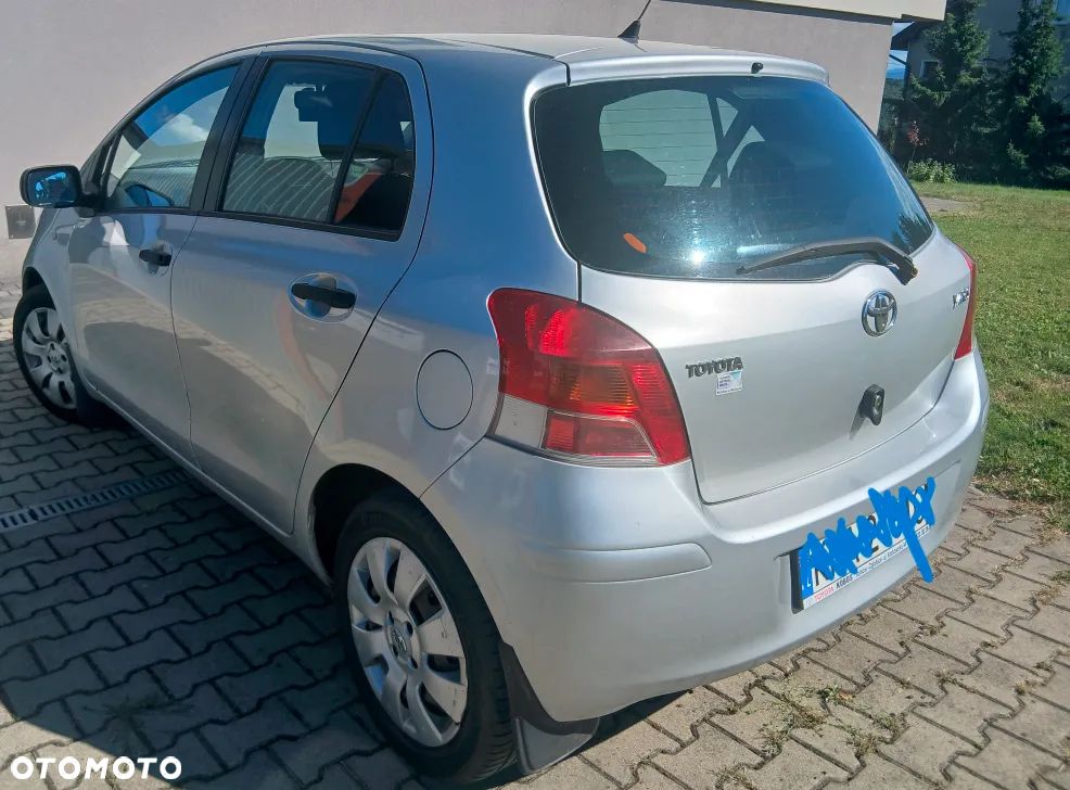 Toyota Yaris 1.33 Sol - 3