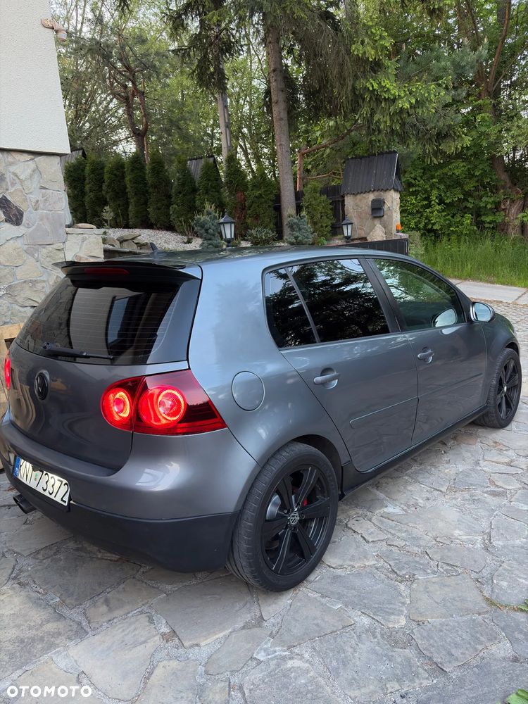 Volkswagen Golf 1.9 TDI Sportline - 4