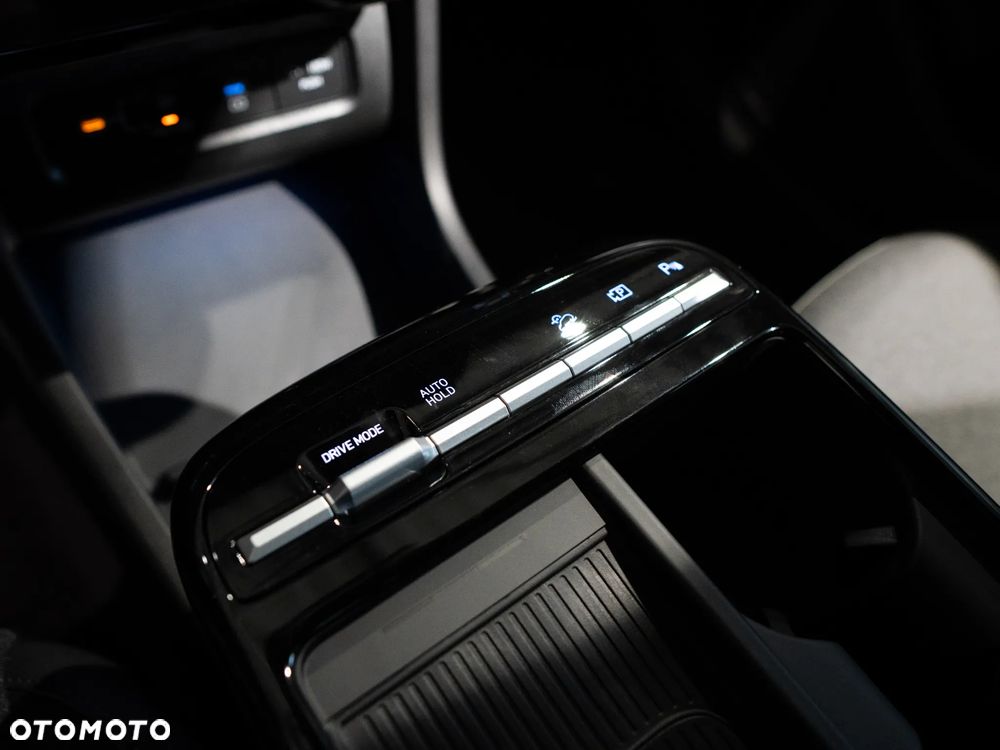 Hyundai Tucson 1.6 T-GDi HEV Executive 2WD - 24