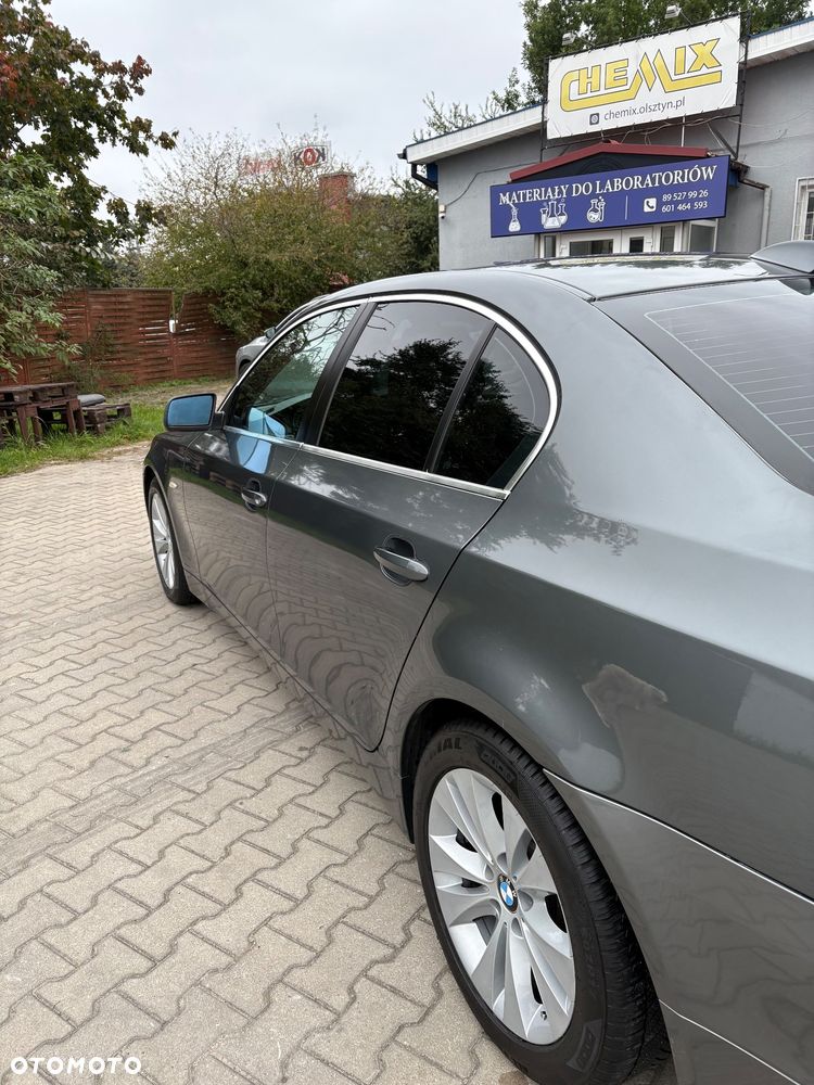 BMW Seria 5 525d - 8