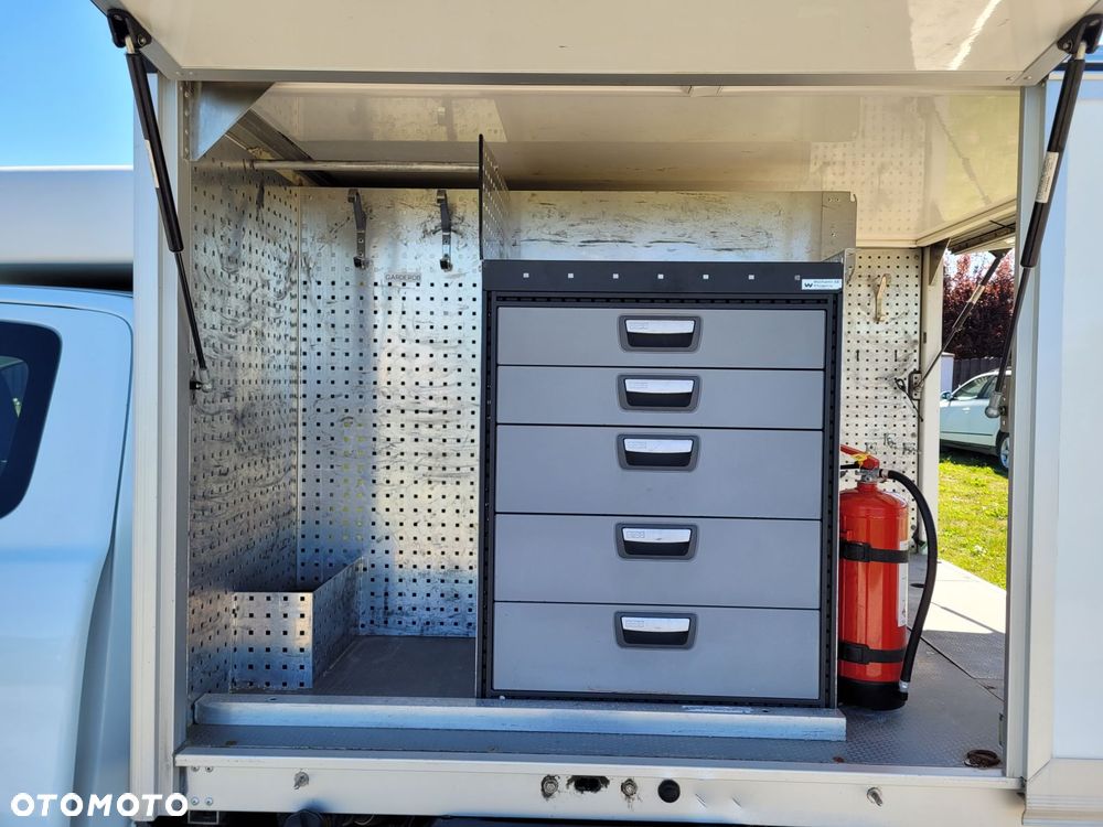 Ford Ranger XLT - 12