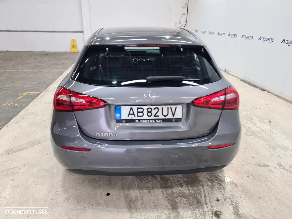 Mercedes-Benz A 180 d Style - 6