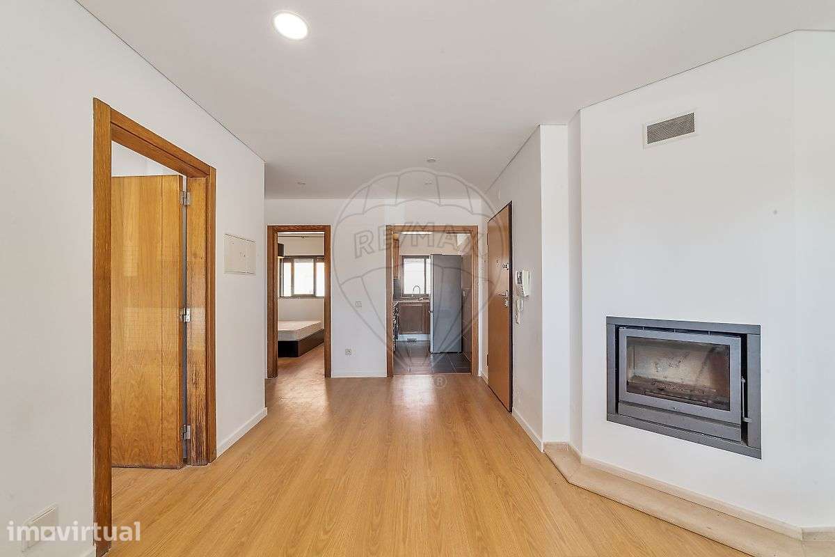 Apartamento T1 para arrendamento - Grande imagem: 2/16