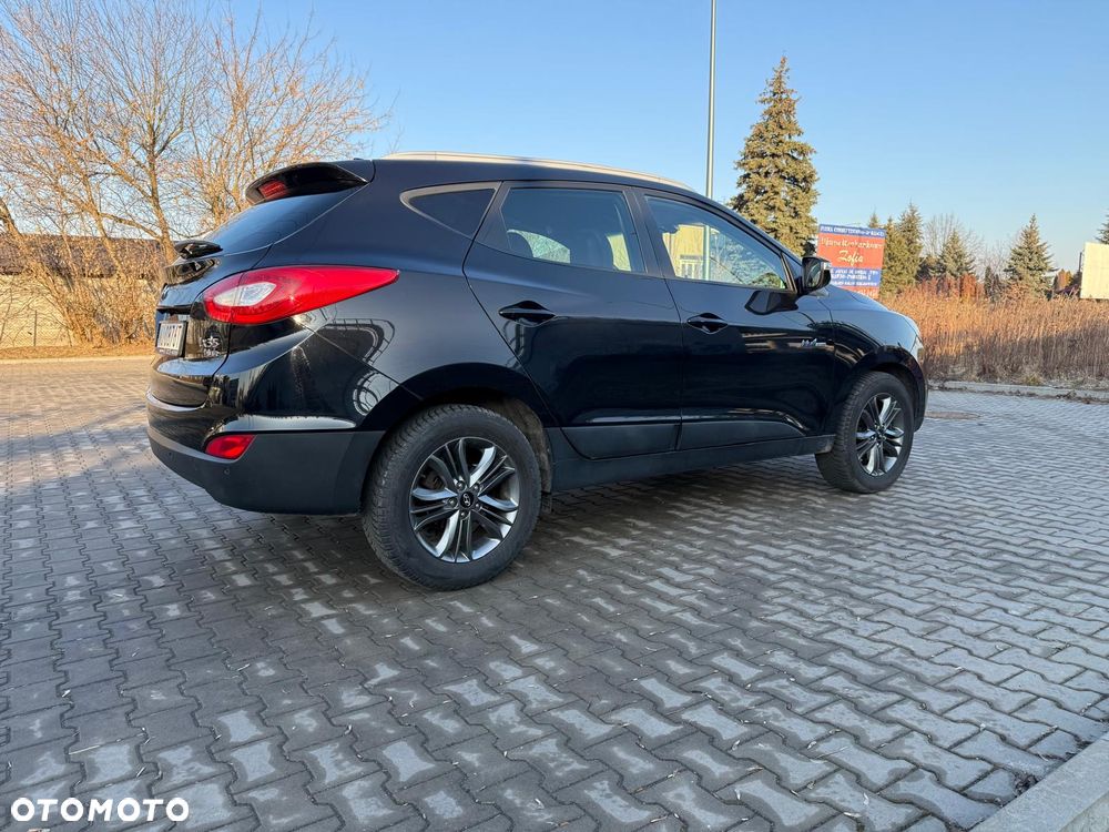 Hyundai ix35 1.7 CRDi 2WD blue Finale Gold - 5