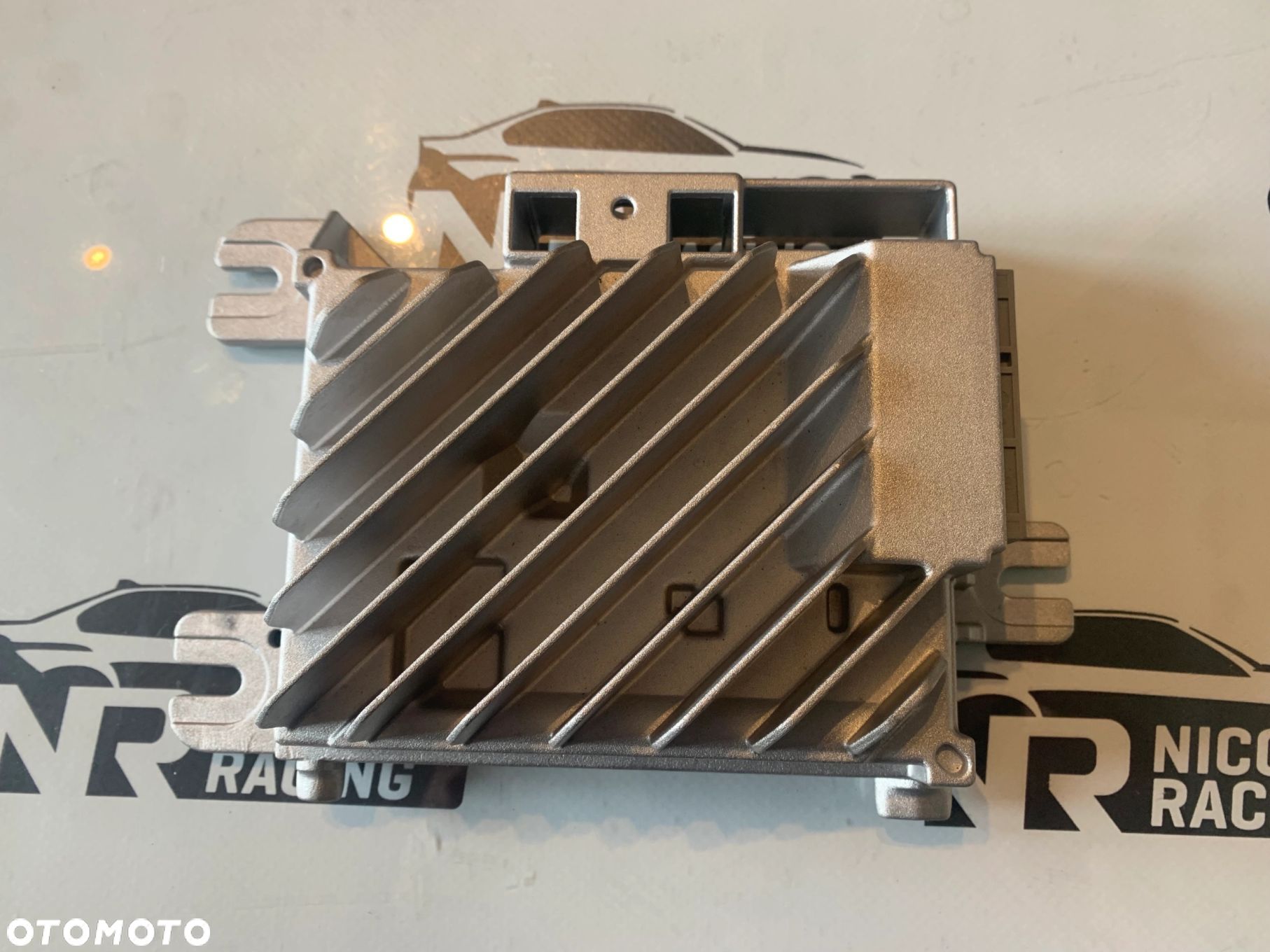 WZMACNIACZ BOOSTER ALEV3 R HARMAN KARDON BMW F44 G42 G87 G20 G30 5A5CA89 - 1