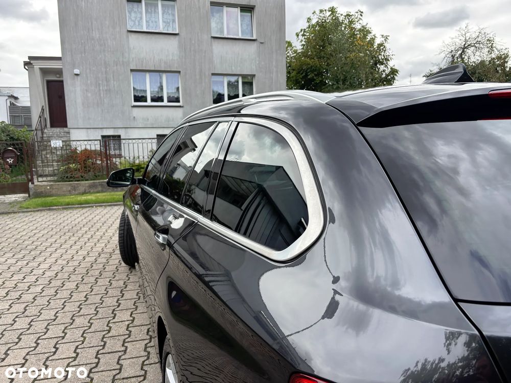 BMW Seria 5 525d xDrive Luxury Line - 4