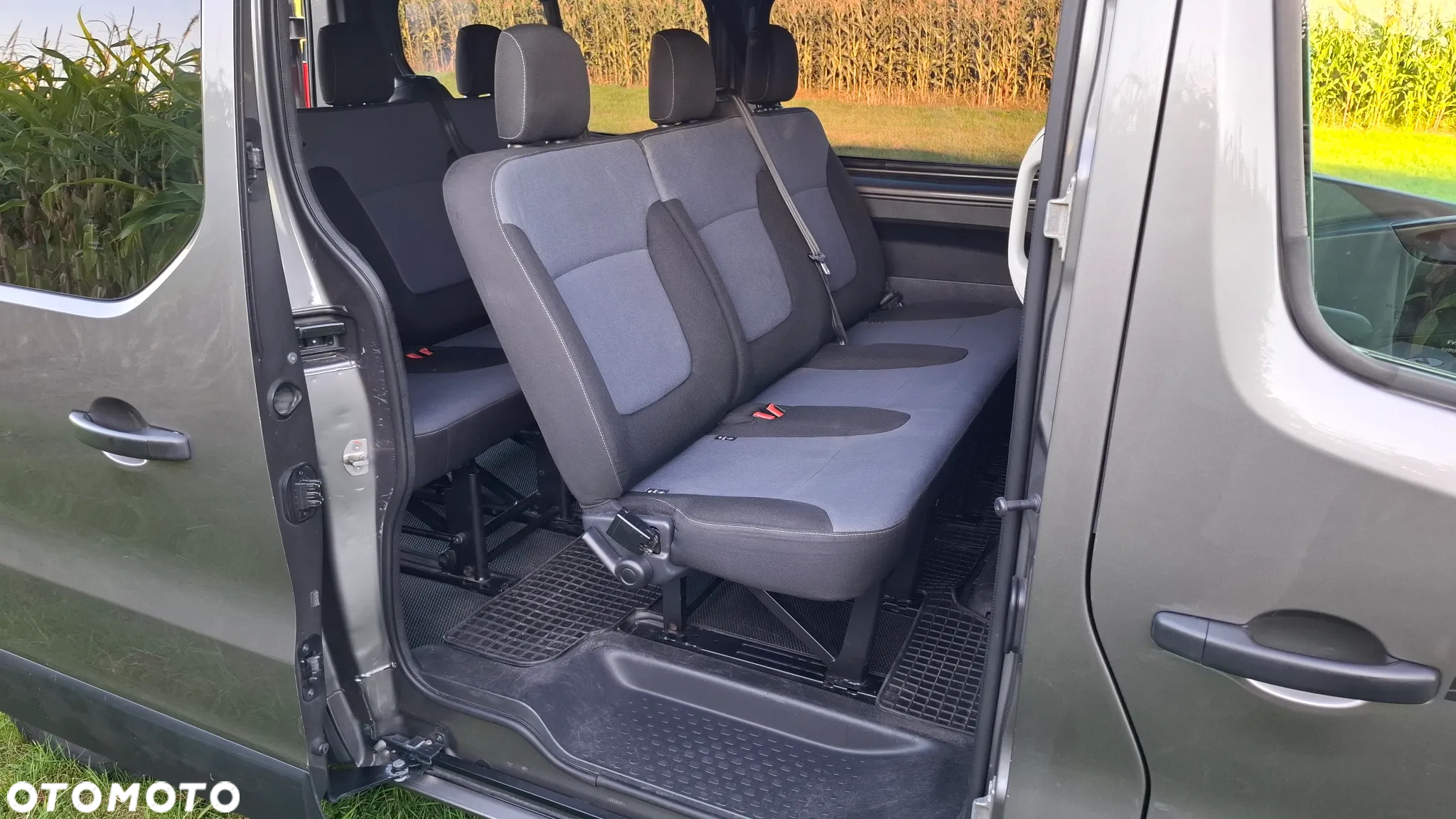 Opel Vivaro L2H1 2.9t Edition Tour - 10