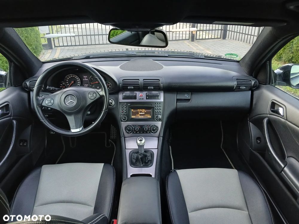 Mercedes-Benz CLC - 24
