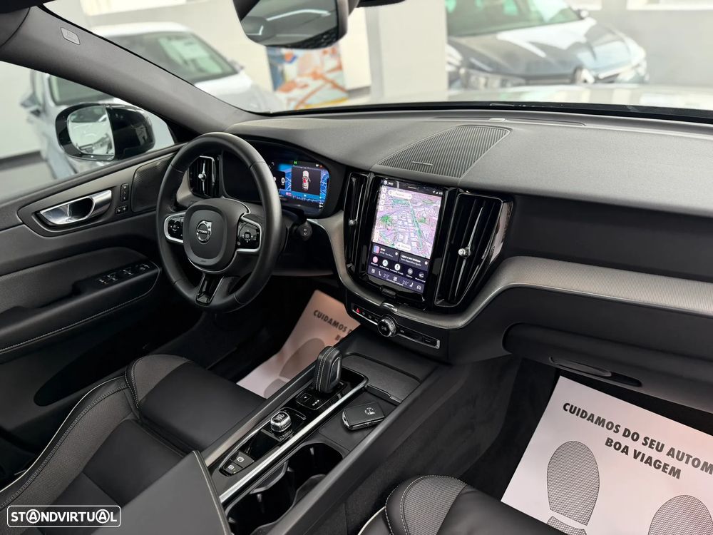 Volvo XC 60 2.0 T6 PHEV R-Design Expression AWD - 36