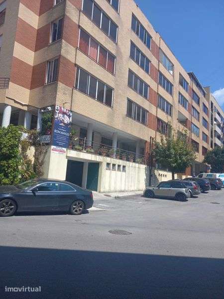 Garagem em Guimarães - Grande imagem: 4/4