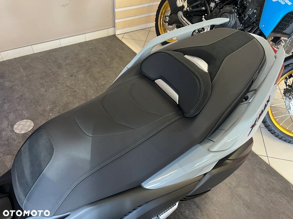 Yamaha X-max - 14