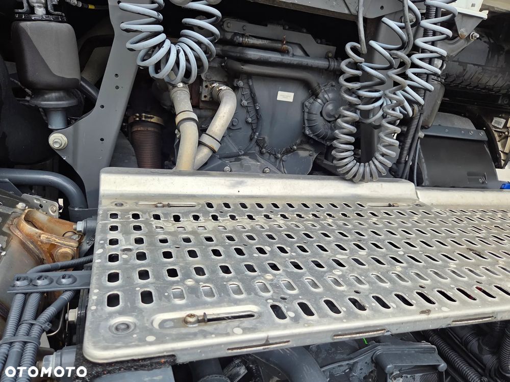 Iveco S-Way AS440S49T/P - 6