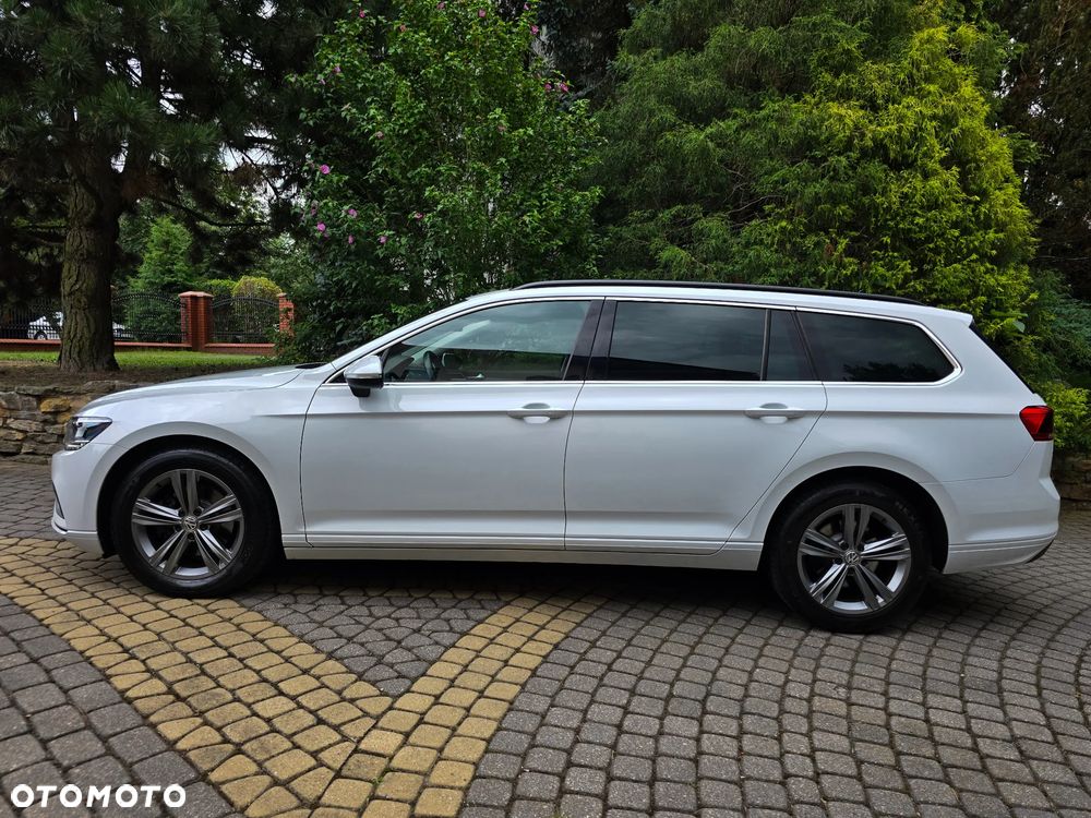 Volkswagen Passat Variant 2.0 TDI EVO Elegance DSG - 3
