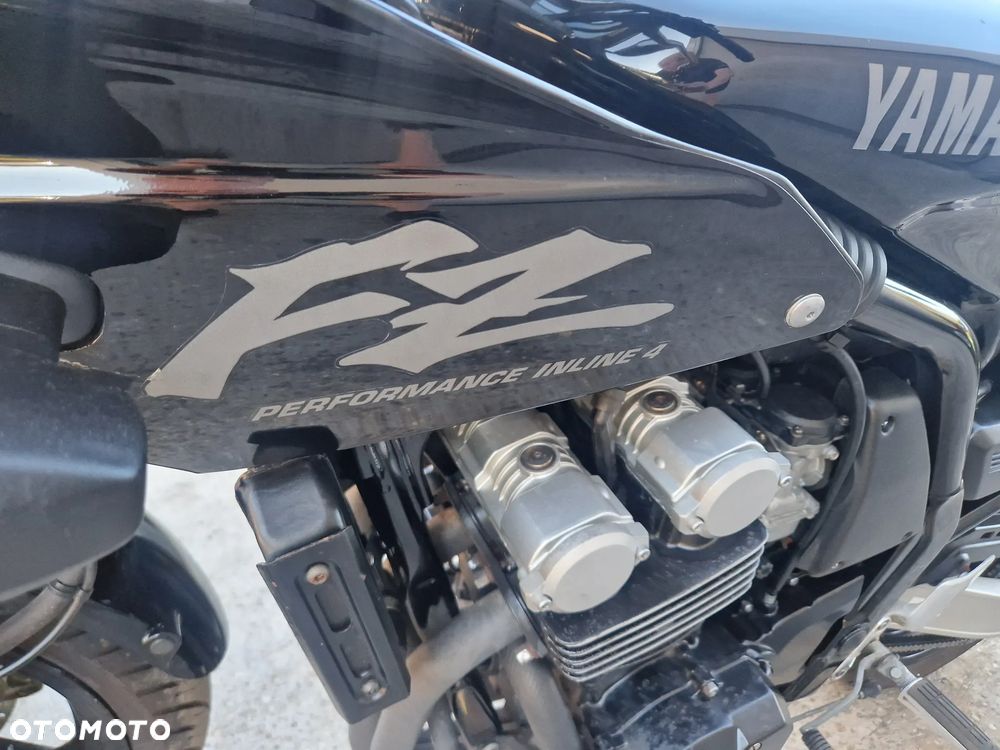 Yamaha FZ - 34