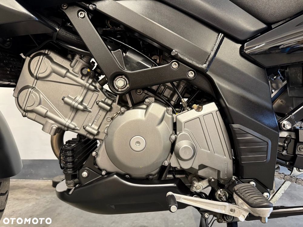 Suzuki V-STROM - 9