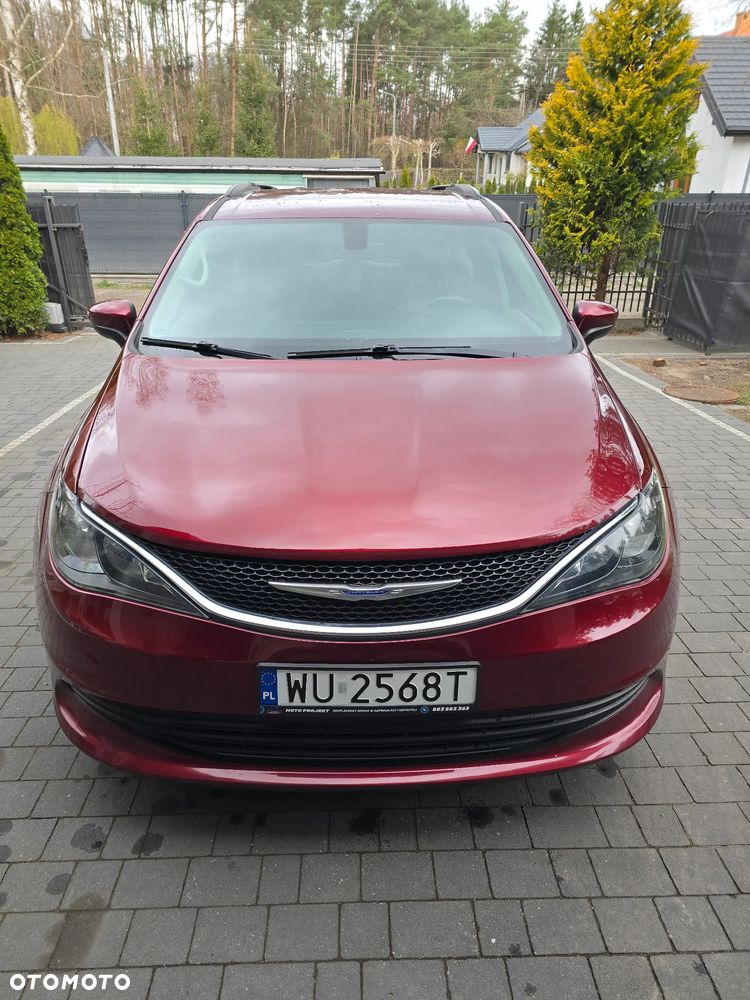 Chrysler Pacifica - 2