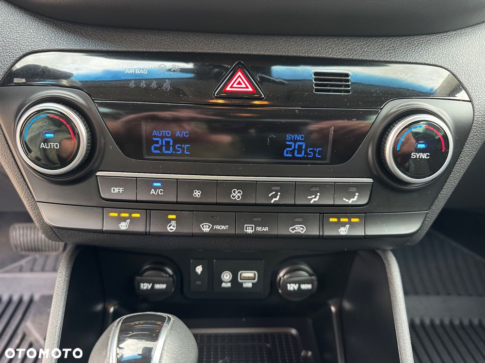 Hyundai Tucson blue 1.6 CRDi 2WD DCT Premium - 29