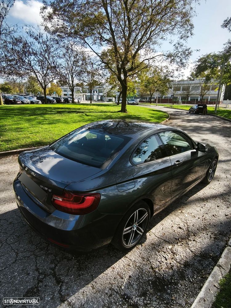 BMW 218 d Sport Line - 14