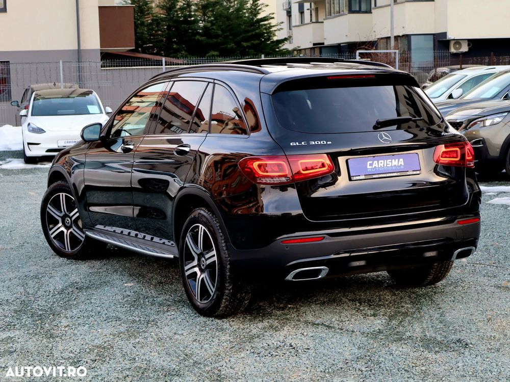 Mercedes-Benz GLC 300 e 4MATIC - 4