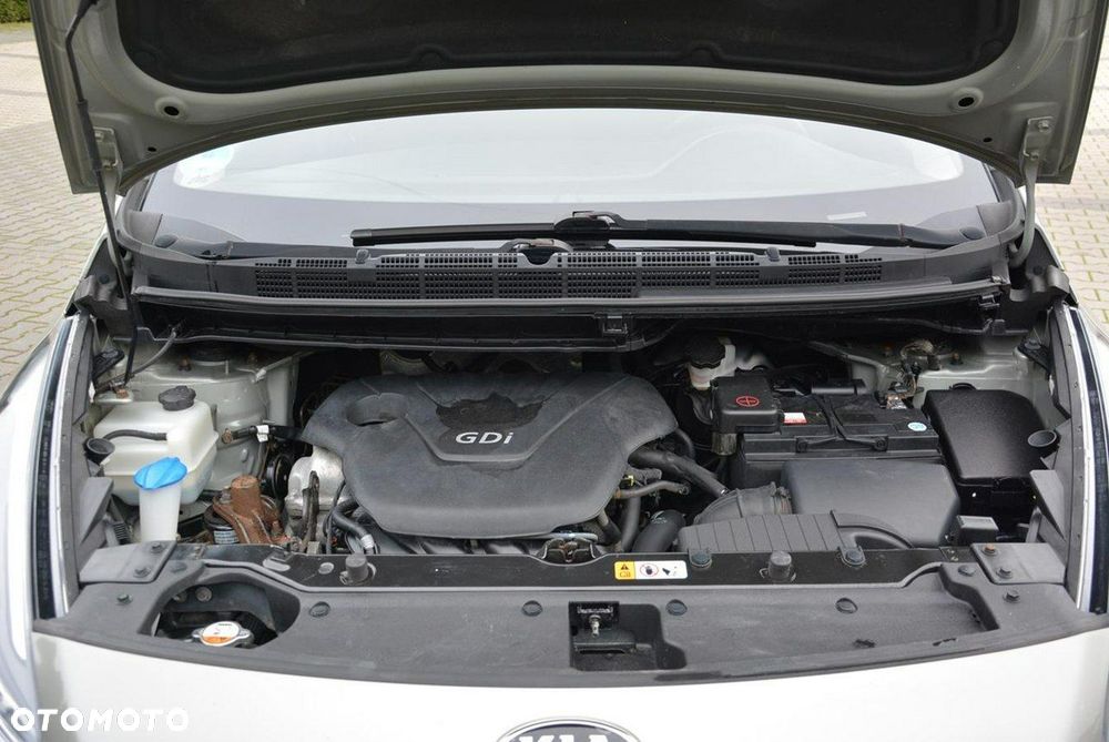 Kia Carens 1.6 GDI L 7os EU6 - 31