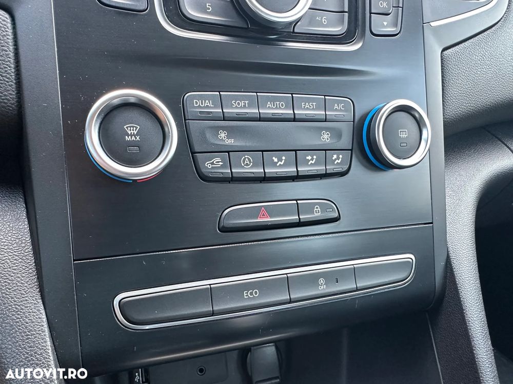 Renault Megane Blue dCi 116 EDC Zen - 18