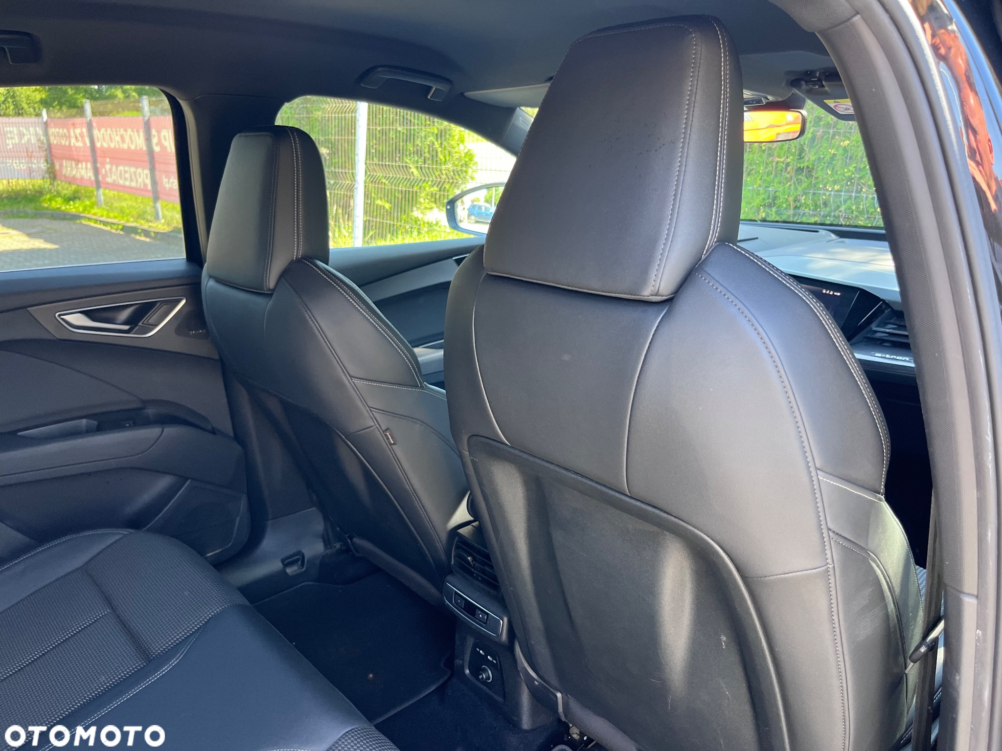 Audi Q4 e-tron 35 52kWh S Line - 23