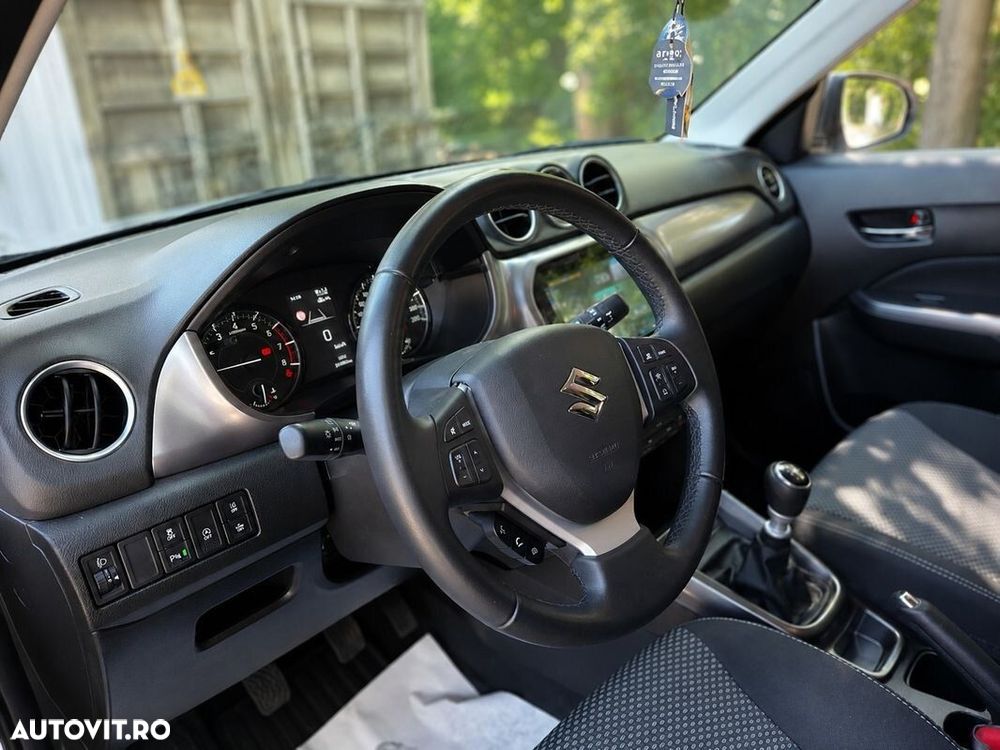 SUZUKI Vitara 2024 — imagine 17