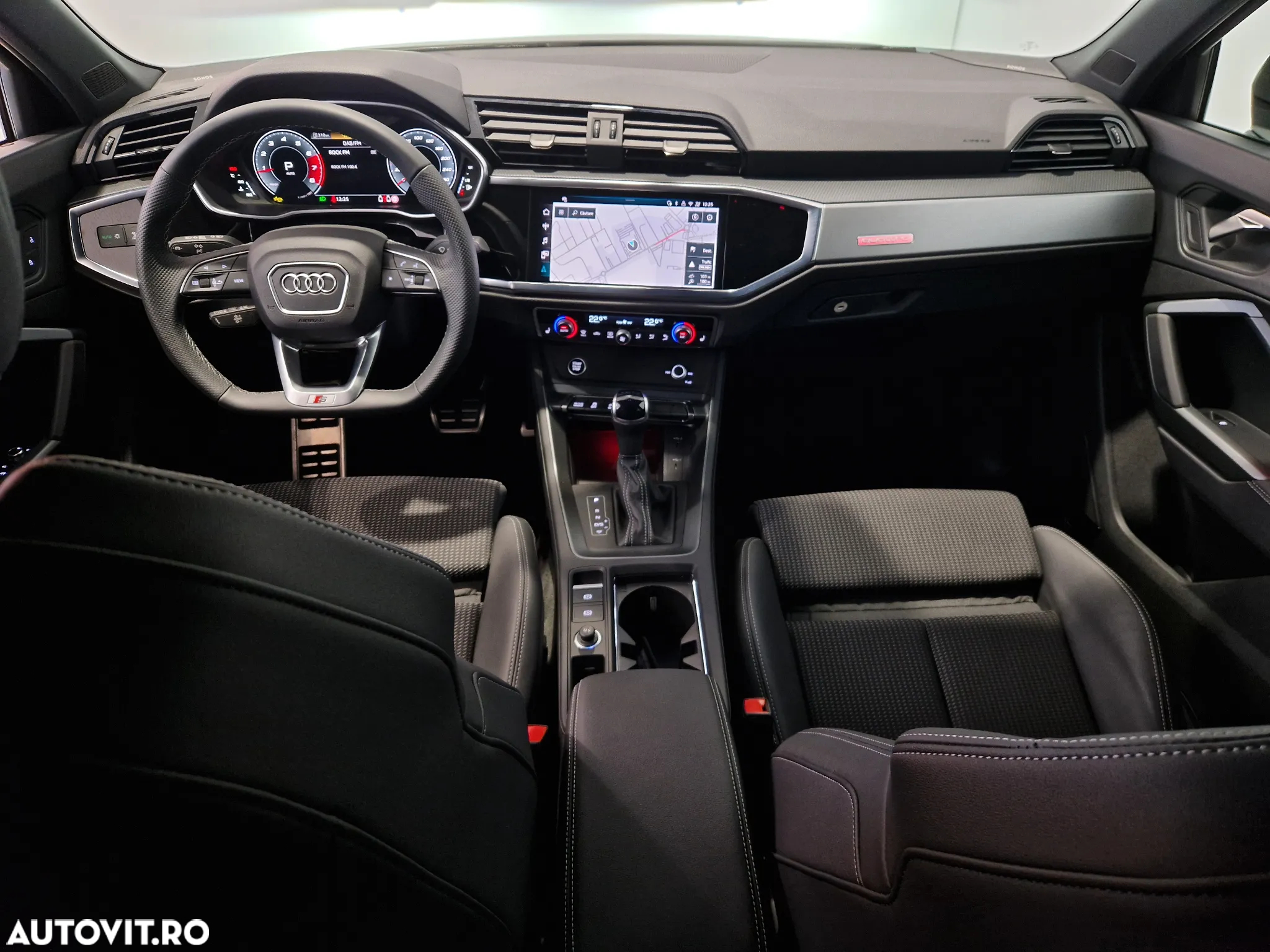 Audi Q3 Sportback 2.0 40 TFSI quattro S tronic S Line - 12
