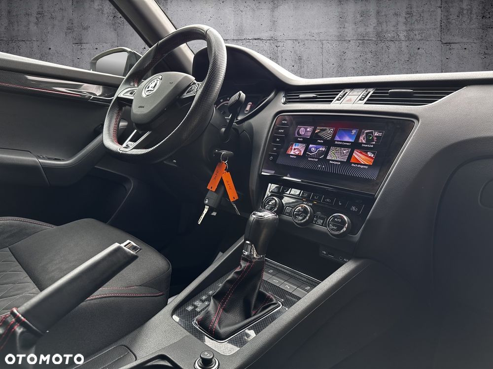 Skoda Octavia 2.0 TSI RS 230 DSG - 12