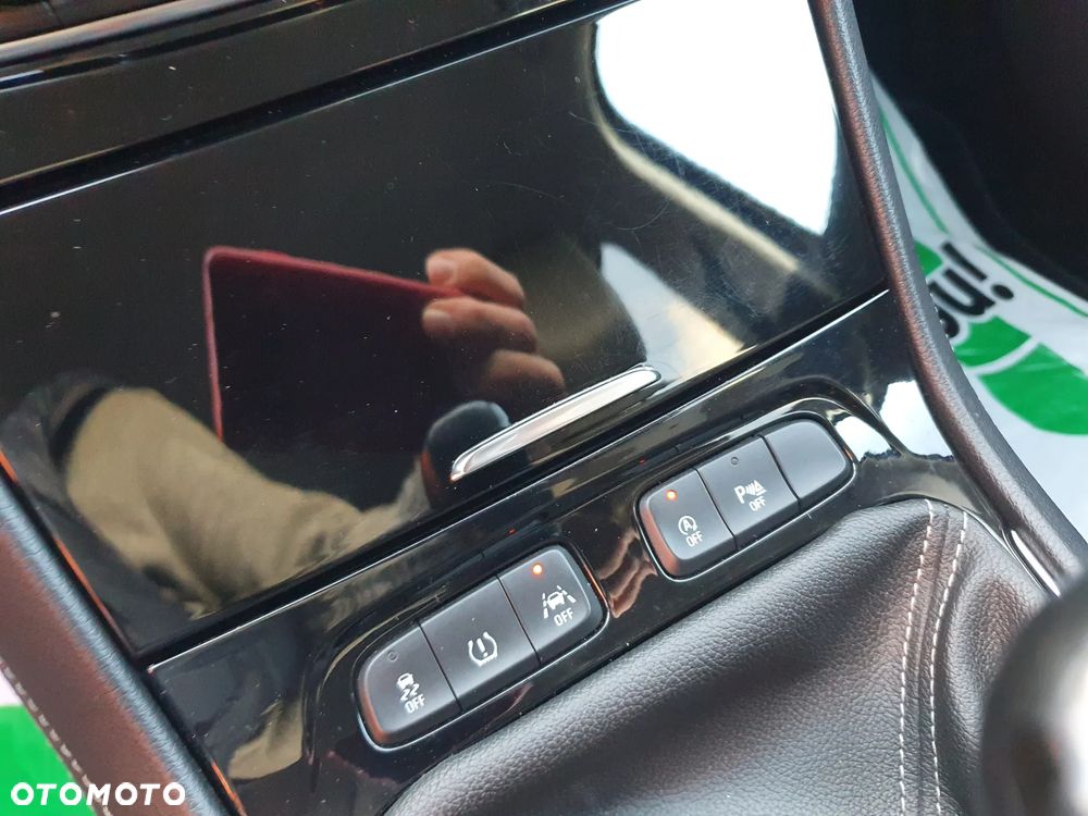 Opel Grandland X 1.2 Start/Stop Business Elegance - 17